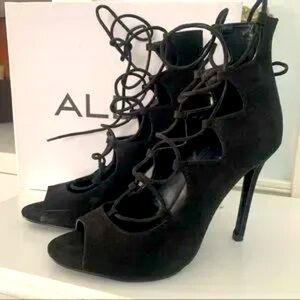 Size 8 Black Suede Aldo heels